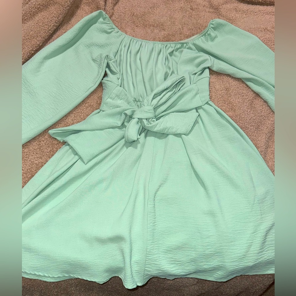 Altered state mint green mini long sleeve dress